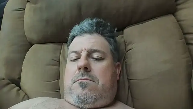 Luvslave7 webcam