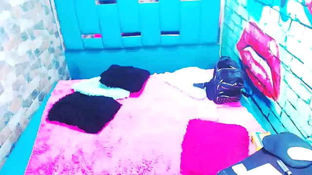 violet_bigcock774 webcam