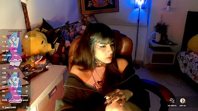 xdirtyvenomx live cam on StripChat