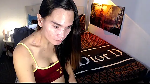 NinaDOM4CUM webcam