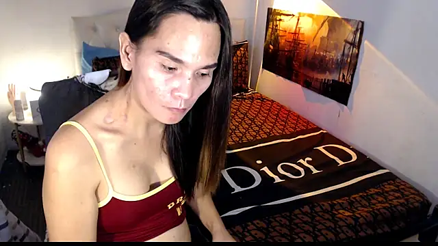 NinaDOM4CUM webcam