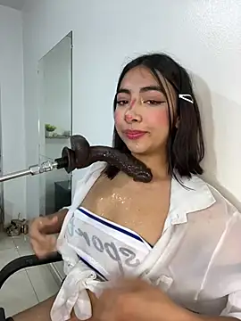 cherry_skinnyy_ webcam