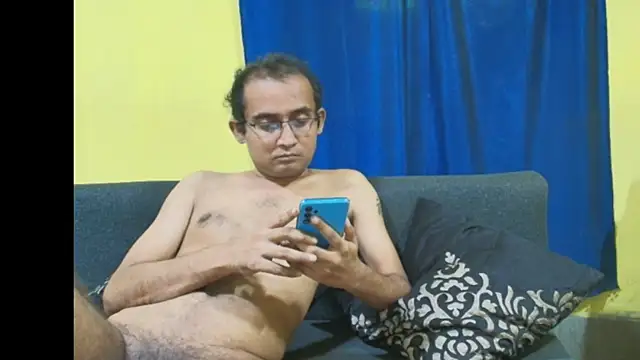 Cute_boy2000 webcam