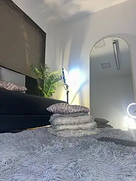 Isa__Blanc ✝ online sex stream