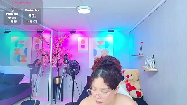 Maggy_t18 webcam