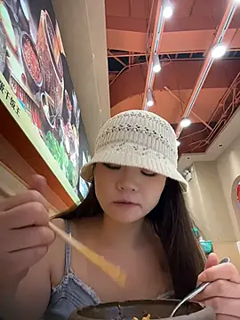 xiaoxiaocheng678 live cam on StripChat