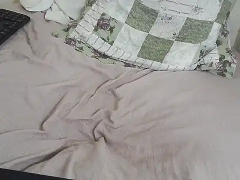234lucy webcam