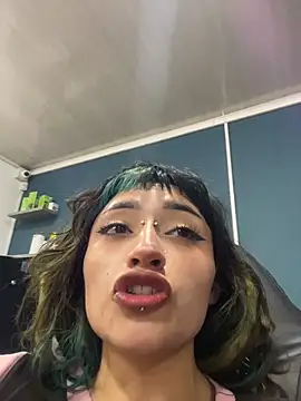baby_akuma_ webcam