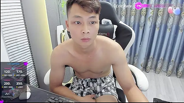 Naughty___asian webcam