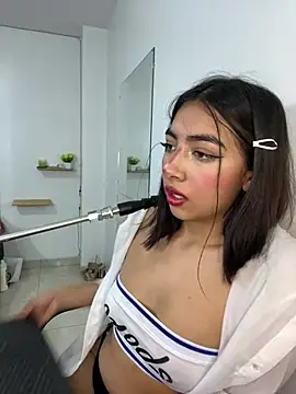 cherry_skinnyy_ webcam