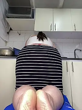 Chloee_Peach webcam