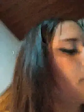 EstrellaRose_ live cam on StripChat