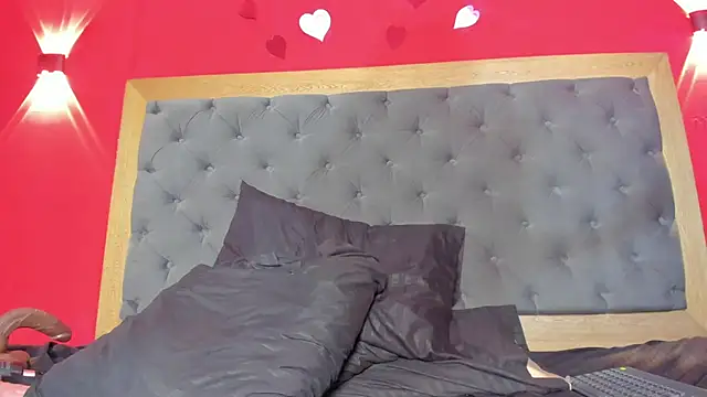 YayaHilton webcam