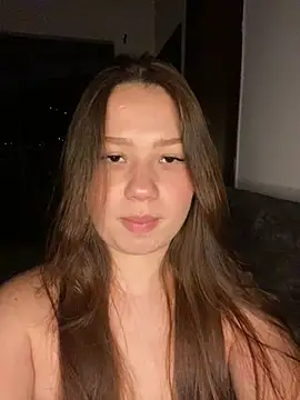 Roxie-Summers11 webcam