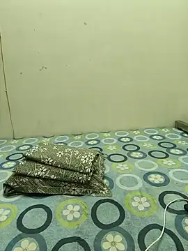 Cute_Kritika webcam