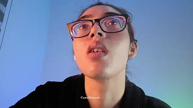 Carolblonde webcam