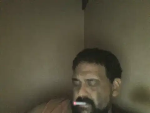 elpoop7305 webcam