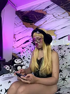 dark_nina__ webcam