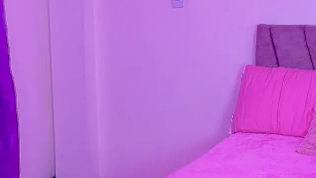 Megam_white webcam
