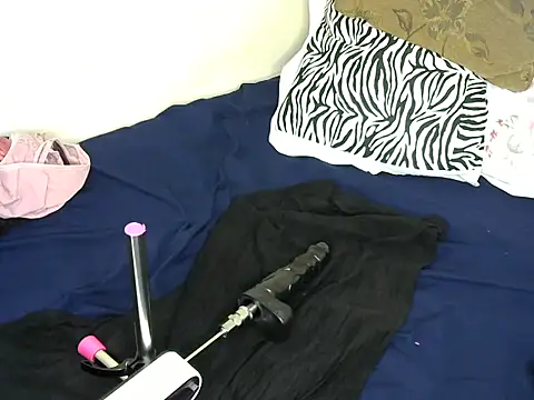 brownfinegirl22 webcam