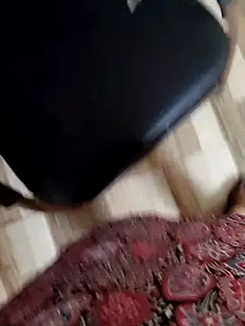 yashchinni webcam