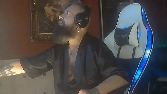 maseurbeardedpig webcam