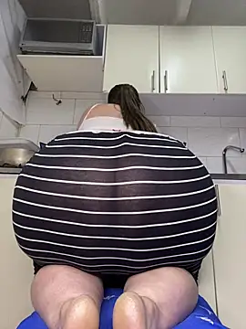 Chloee_Peach webcam