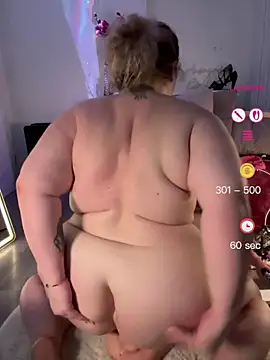 KimberlyCurves webcam