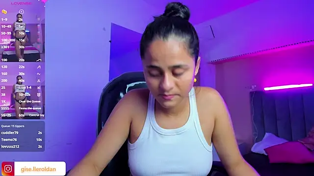 Giselle_Roldan webcam