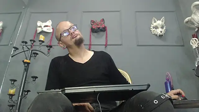zain_kreigger webcam