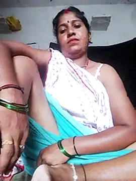MISS-KAYA webcam