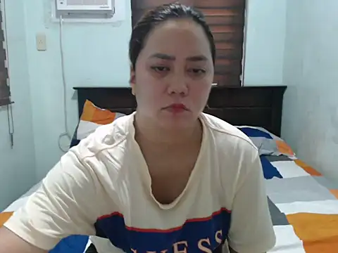 Hello_Kiffy69 webcam