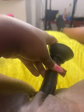 midnightdoll1 webcam