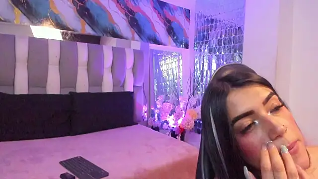 isadiiaz - IsaDiiaz's free webcam - UK Sex Cams