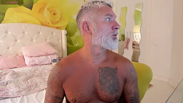 BlowMyXXL webcam
