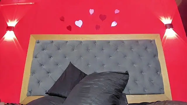 YayaHilton webcam