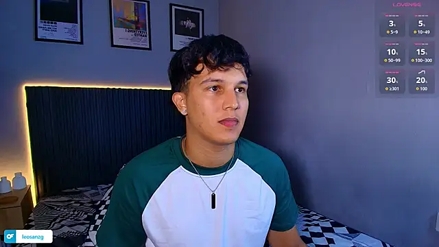 Leo_Savage_ webcam
