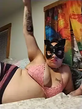 Sluttycatwomen webcam