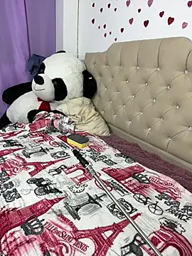 cherry_skinnyy_ webcam