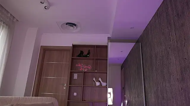 ArianaXO_ webcam