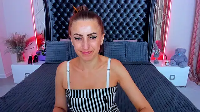 Rebecca_Diamond webcam