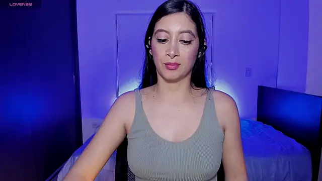 MeganWhite3