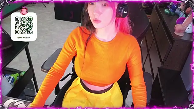 Maya_Viola webcam