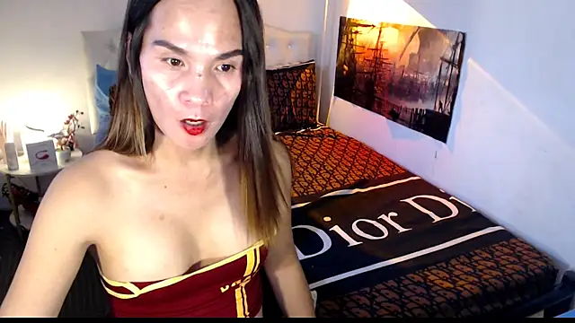 NinaDOM4CUM webcam
