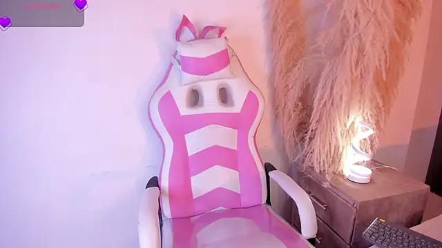 CristineRainn_ webcam