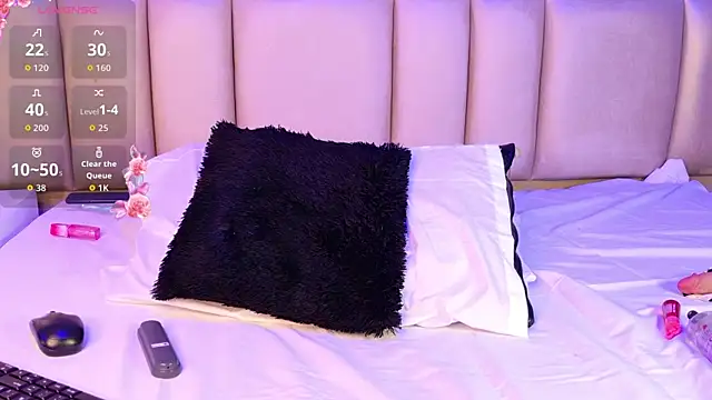 SamanthaPierce live sex cam