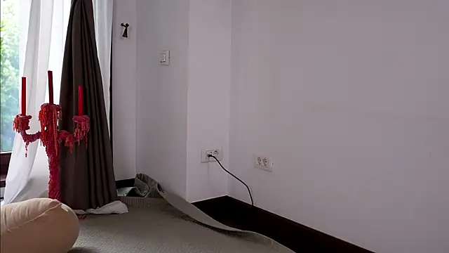 TheMaddisonShow_ webcam