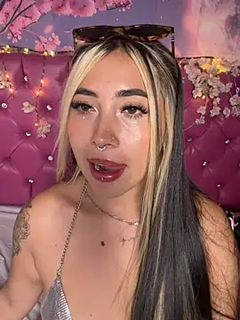 ManuelaVeeleez webcam