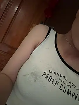 Aria_Maya webcam
