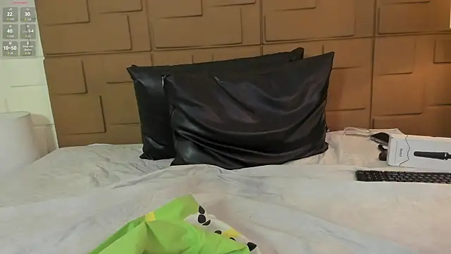 NaomyRivera webcam